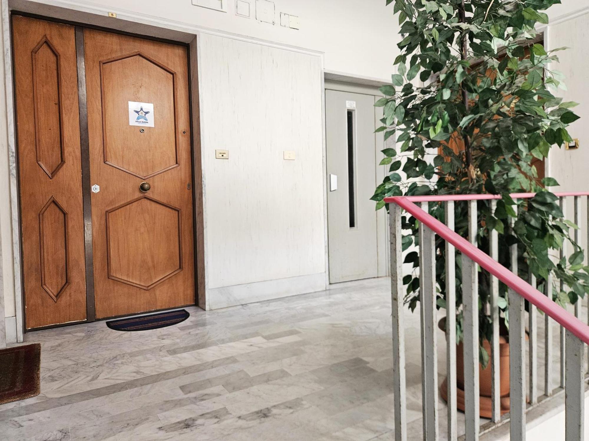 Apartament Stella Marina Salerno Zewnętrze zdjęcie
